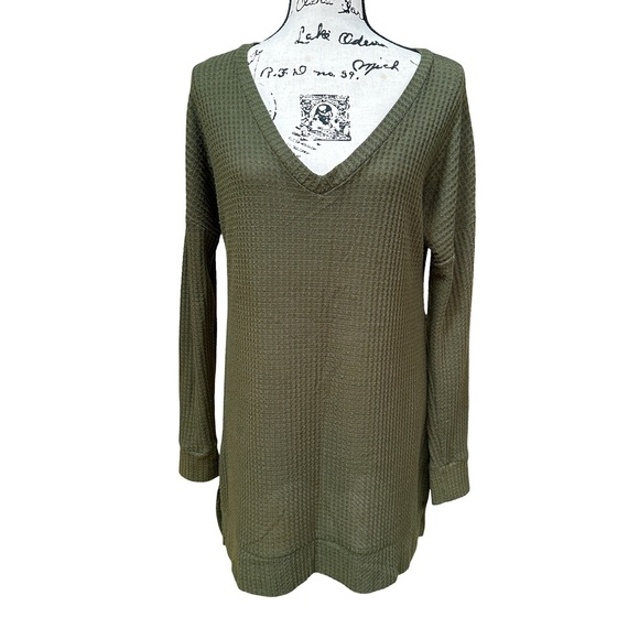 Sweaters - V-Neck Olive Waffle Knit Sweater with Side Slits
